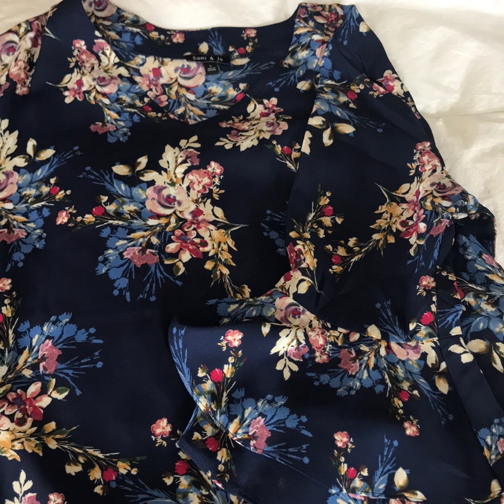 Bell sleeved shirt